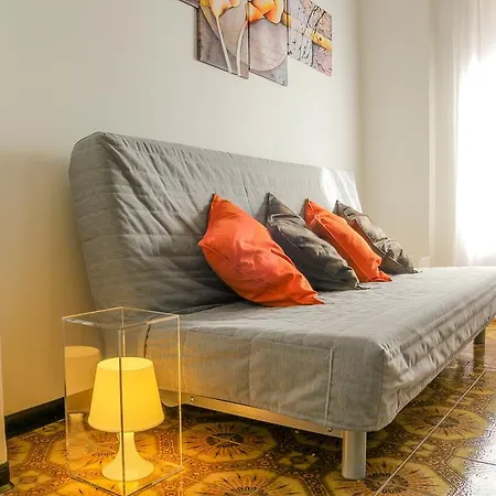 Naxos Apartment *